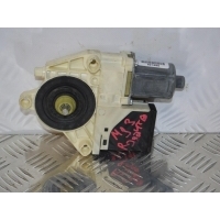Моторчик стеклоподъемника задний правый Renault Megane 3 (2008-2019) 2010 827306548R, 0130822331