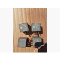 Реле бензонасоса Audi 80 B4 1995 8A0951253B