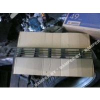 Заглушка (решетка) в бампер передний Audi A4 1999 8D0807683