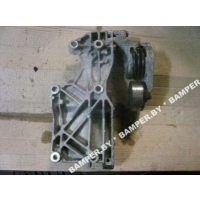 Кронштейн генератора Skoda Fabia 2008 045903143E, 045903315A
