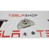 Петля крышки багажника Tesla Model S 2015 1009419-00-B,A2127400132