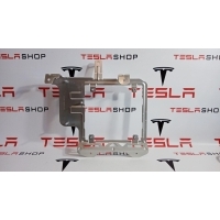 Люк Tesla Model S 2015 1013496-00-E