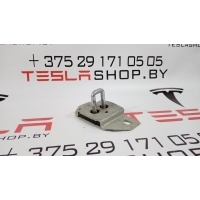 Петля крышки багажника Tesla Model S 2015 1009419-00-B,A2127400132