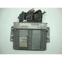 Блок управления двигателя renault 8200142883 8200045893 21645977 - 2