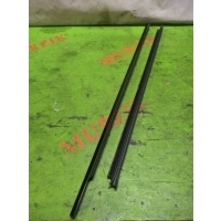 Уплотнитель стекла MERCEDES E-CLASS W211 2004 A2117200124, A2117250165