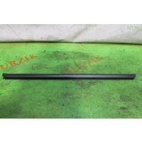 Уплотнитель стекла MERCEDES C-CLASS W203 2001 A2037251465