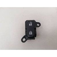 Кнопка центрального замка Mazda CX-7 ER 2006-2012 GS3L66660A