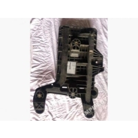 Полка аккумулятора Volkswagen Passat B6 2008 1K0915333C