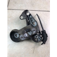 Кронштейн стабилизатора Volkswagen Passat B5 1997 4B0199352A