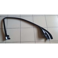 Молдинг двери передней правой Land Rover Discovery sport 2018 LR058493,LR077105,FK7220904AD,FK7220904AC