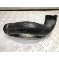 Патрубок интеркулера Mazda 3 BM (13-)/6 GJ (12-)/CX-5 (12-17) SHY1 б/у (арт. SH0113231)
