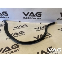 Уплотнитель капота Mercedes S W221 2008 A2216280098