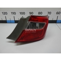 Фонарь задний наружный правый Toyota Camry V50 (2011 - 2018) 8155106570