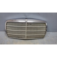 Решетка радиатора радиатора мерседес w123
