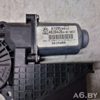 Моторчик стеклоподъемника задний правый Volkswagen Polo 4 2005 6Y0959812
