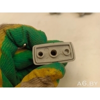 Крепление (крючок) солнцезащитного козырька Skoda Octavia A5 2006 3B0857561B,1Z0857561