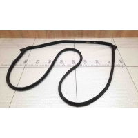 Уплотнитель двери (по двери) задний левый Mazda 3 BM BN 2013-2018 BHN9-73-760C