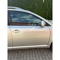 Дверь правая передняя в сборе toyota avensis t25 1c0 состояние идеальный