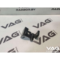 Петля двери задней правой Volkswagen Touareg 1 2008 7L0833402B