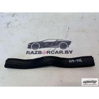 Уплотнитель капота Mercedes C W204 2009 A2046280998, 2046280998