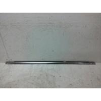 молдинг на дверь Верх. Mercedes-Benz GL X166 A1667351365