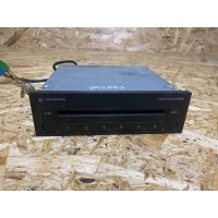 CD-чейнджер Volkswagen Passat 2002 3B7 035 110