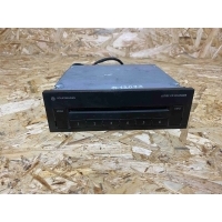 CD-чейнджер Volkswagen Passat 2002 3B7 035 110