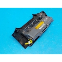 Подушка безопасности колен водителя TOYOTA Auris (E15) 2006-2012 7390002020B0