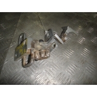 Петля двери Passat B6 (05-11)/Passat СС (08-) пер R б/у (арт. 3C0831402C)