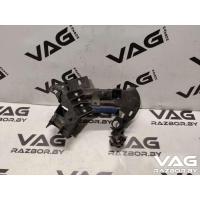 Кронштейн Volkswagen Passat B6 2007 3C0971615