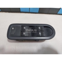 Блок управления стеклоподъемниками Renault Duster 2012