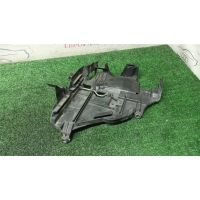 кронштейн фары VW Touareg 2002-2010 25.11.2005 7L6941613C