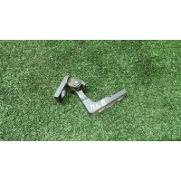 петля двери VW Touareg 2002-2010 25.11.2005 7L0831401A