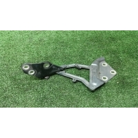 петля капота VW Touareg 2002-2010 25.11.2005 7l6823302