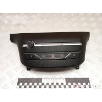 Блок кнопок Peugeot 308 T9 2014 96777660ZD