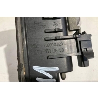 Ручка крышки багажника багажника mercedes-benz е w211 a2037500693 3.0l дизель 140kw