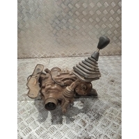 Коробка раздаточная 00-10 4WD б\у арт. MR196776
