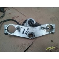 Suzuki gsxr 1100 88 - 94 полка подвески , верхняя.