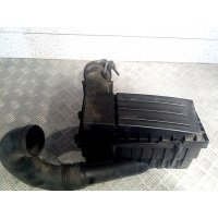 Корпус воздушного фильтра Volkswagen Touran (2003-2010) 2004 1K0129607S