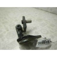 Петля двери передней правой Volkswagen Golf 5 (2003-2008) 2004 1K0831402G
