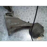 Подушка крепления двигателя Skoda Octavia 1U (1996-2010) 2007 8D0199382L