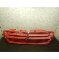 Решетка радиатора 3 1999-2006 2002 ,MR629502
