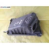 Корпус воздушного фильтра /W10 1990-1997 1996