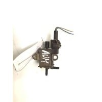 Клапан воздушный Volkswagen Golf 4 2001 026906283H