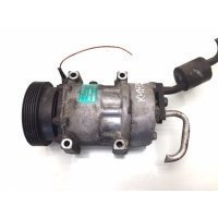 Компрессор кондиционера Renault Laguna 1999 7700111036