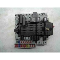 Блок предохранителей II SW 2000 - 2004 2002 1384263,