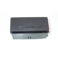Вставка пепельницы задняя audi a6 s6 rs6 4b0857406b