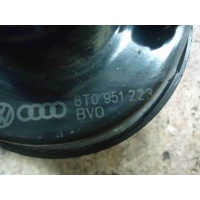 Сигнал (клаксон) Audi Q5 (8R) 2008 - 2017 2011 8T0951223