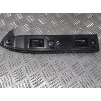 Кронштейн переднего бампера правый Volkswagen Golf 4 (1997-2004) 1998 1J0807184A