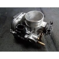 Заслонка дроссельная Audi A3 I (8L) 1996 - 2003 2002 06A133064J